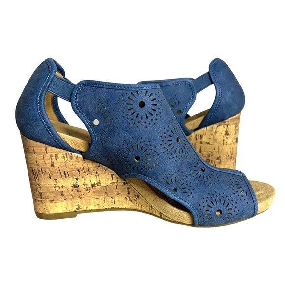 LifeStride Womens Blue Cork Wedge Sandals With Laser-Cut Floral Design - Picture 4 of 8